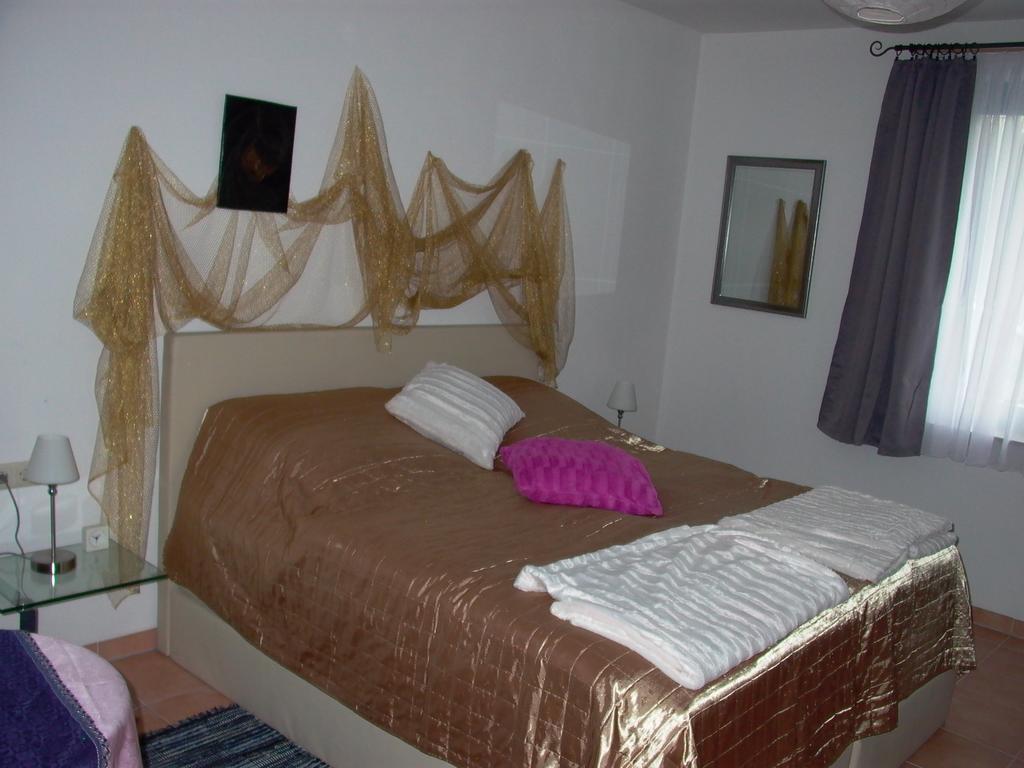 Gaestezimmer Ferienwohnung Villa Alexa, Mit Wallbox Woltersdorf  Szoba fotó